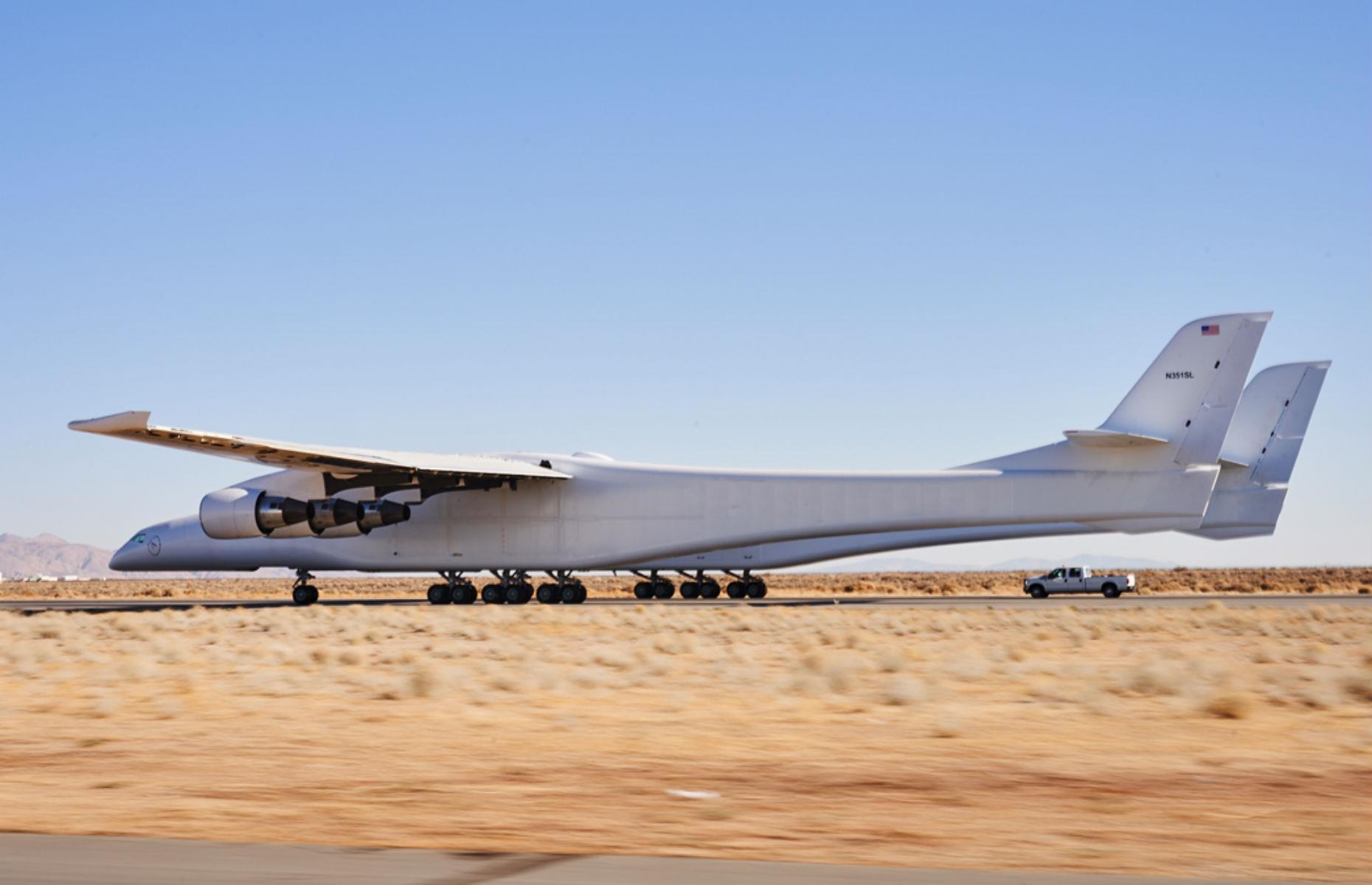 Stratolaunch: 385 feet